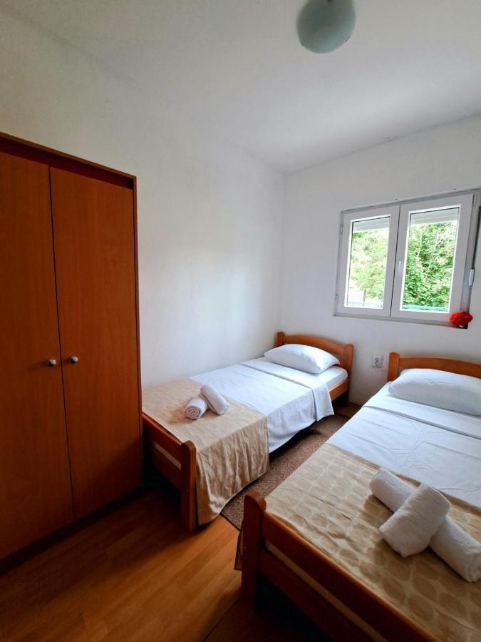 Guest House Green River Liyubuşka Dış mekan fotoğraf