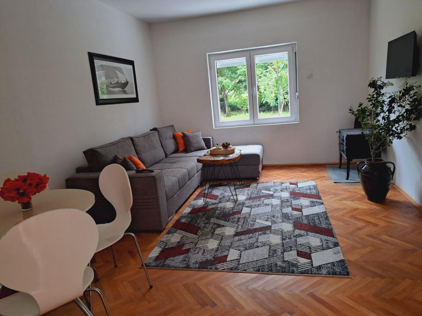 Guest House Green River Liyubuşka Dış mekan fotoğraf